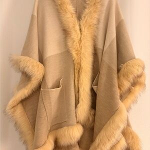 La Fiorentina Tan Fur-Trim Poncho